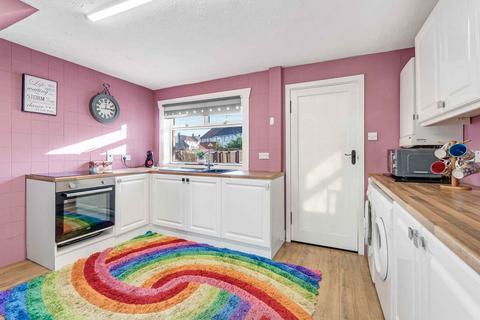 10 Glendale Crescent, Ayr, KA7 3SQ