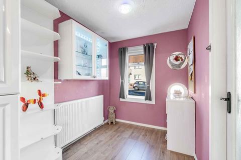 10 Glendale Crescent, Ayr, KA7 3SQ