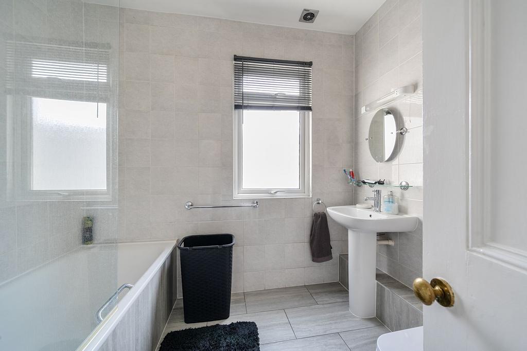 Upstairs Bathroom