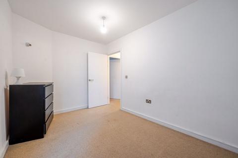 2 bedroom maisonette to rent, Centrillion Point, Masons Avenue, Croydon