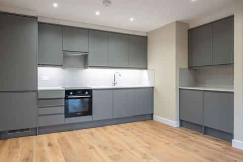 3 bedroom apartment to rent, Grovelands Road, West Purley