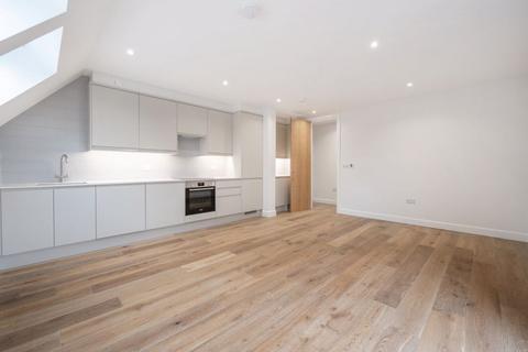 3 bedroom apartment to rent, Grovelands Road, West Purley