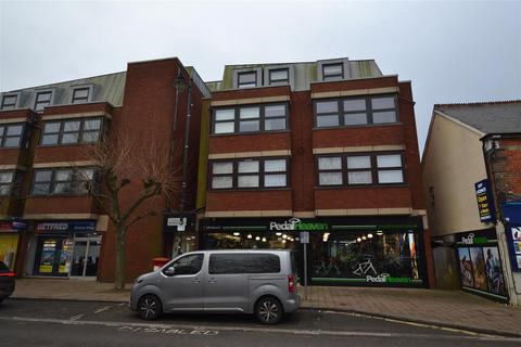 1 bedroom flat to rent, Fleet Road, Fleet GU51