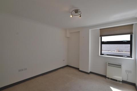 1 bedroom flat to rent, Fleet Road, Fleet GU51