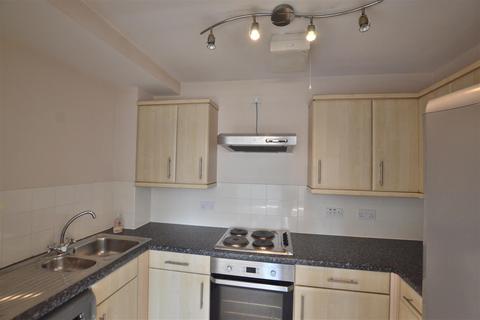 1 bedroom flat to rent, Fleet Road, Fleet GU51