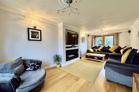 3 bedroom detached house for sale, Bradgate Drive, Four Oaks, Sutton Coldfield, B74 4XG