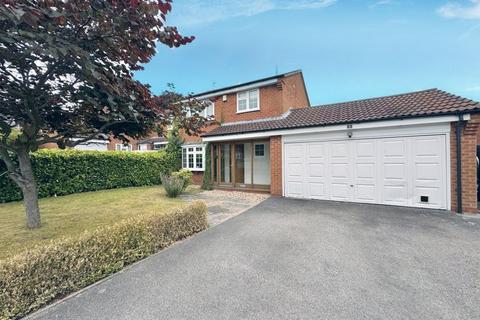 5 Bradgate Drive, Sutton Coldfield, B74 4XG