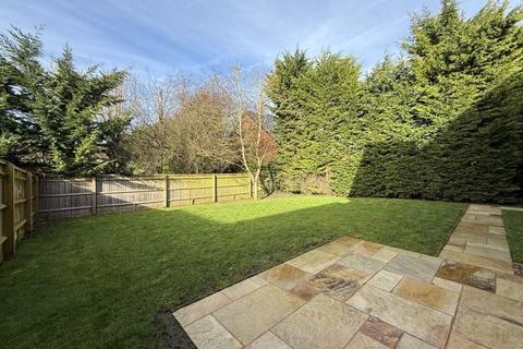 5 bedroom detached house for sale, Castle Gardens, East Hanney