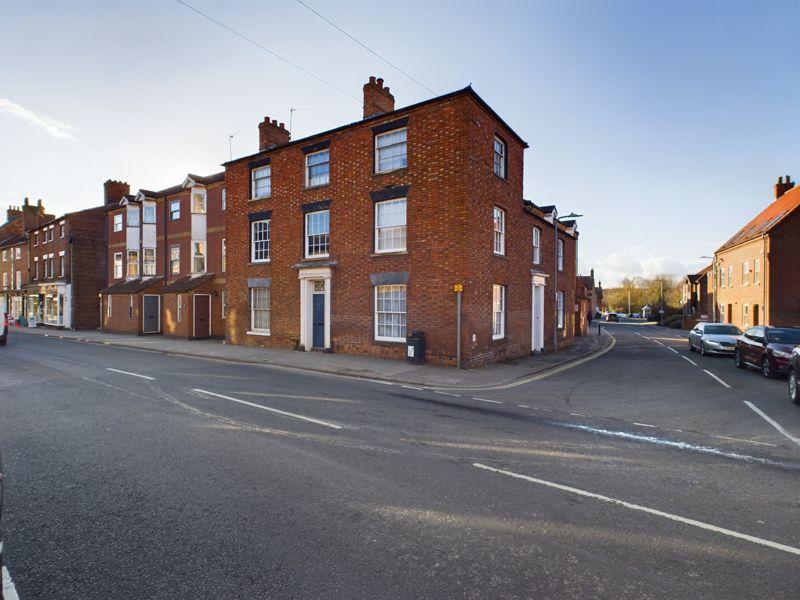 Flat 4, 21 North...