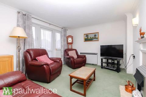 1 bedroom retirement property for sale, Belvedere Court, Hoddesdon