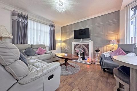 3 bedroom detached house for sale, Queens Road, TIPTON, DY4 8NB