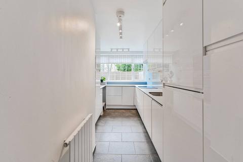 2 bedroom maisonette to rent, CLOVELLY WAY, LONDON, E1, Stepney, London, E1