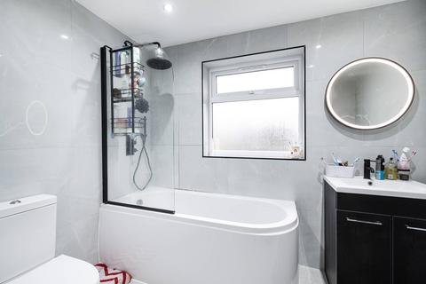 31a Penshurst Road, London, E9 7DT