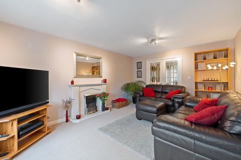 4 bedroom detached house for sale, Aviary Close, Chichester