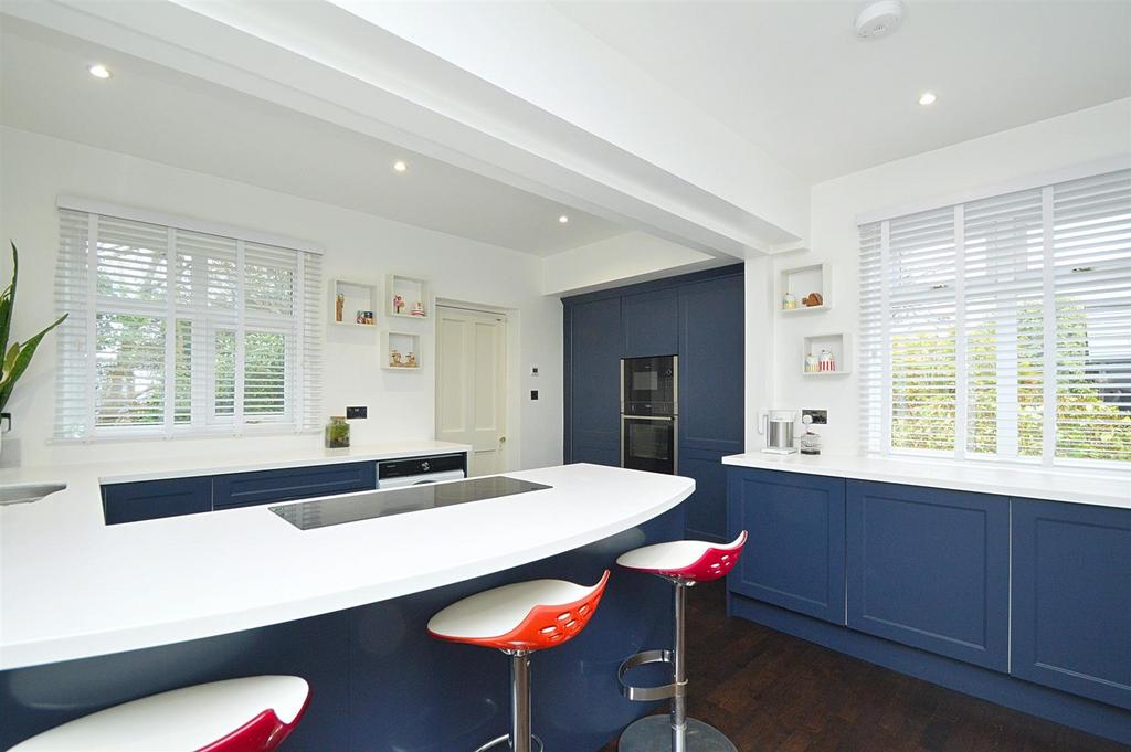 Resized NEWKitchen2.jpg