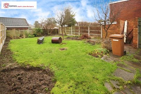 2 bedroom semi-detached bungalow for sale, Appledore Road, Walsall