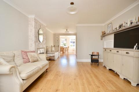 4 bedroom semi-detached house for sale, Connaught Gardens, Braintree, CM7