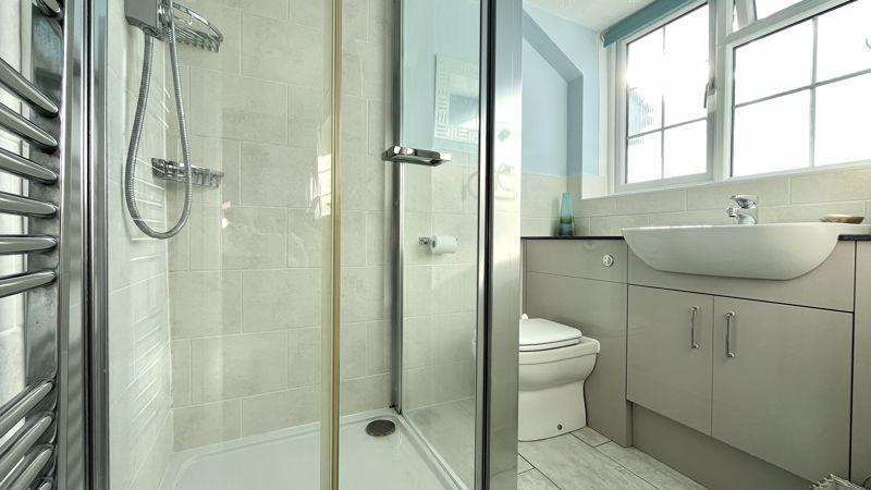 En-Suite to Bedroom