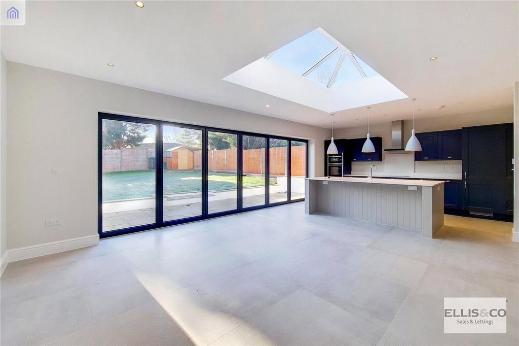 Park Chase Wembley HA9 5 Bed Semi detached House 4 000 Pcm 923 Pw park-chase-wembley-ha9-5-bed-semi-detached-house-4-000-pcm-923-pw