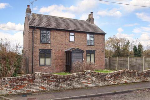 4 bedroom detached house for sale, Marsworth