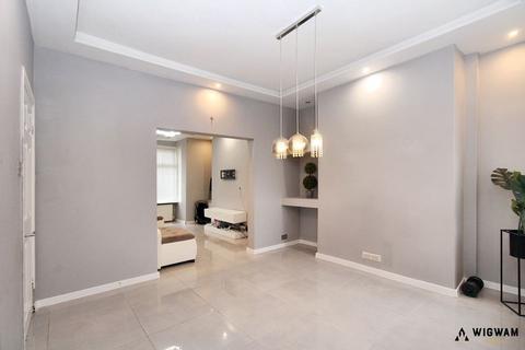 3 bedroom end of terrace house for sale, Bacheler Street, Hull, HU3