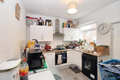 2 bedroom end of terrace house for sale, Belmont Street, Hull, HU9