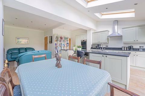13 Malden Hill Gardens, New Malden, KT3 4HS