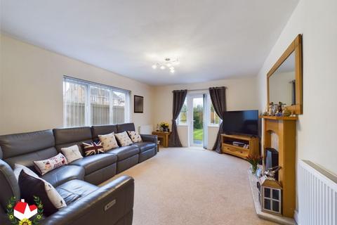 4 bedroom detached house for sale, Estcourt Close, Gloucester, GL1 3LP