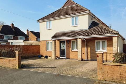 4 bedroom detached house for sale, Estcourt Close, Gloucester, GL1 3LP