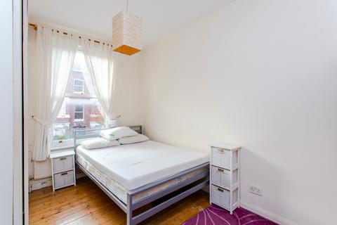 1 bedroom flat to rent, Sulgrave Road, London