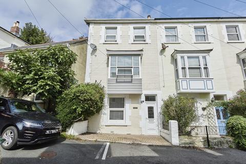 4 bedroom end of terrace house to rent, Marlborough Road, Ventnor