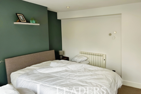3 bedroom apartment to rent, Market Street