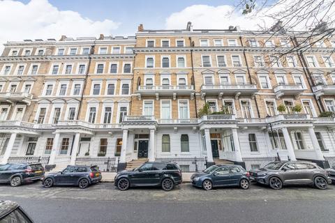 1 bedroom apartment to rent, Queen's Gate Gardens, London, SW7