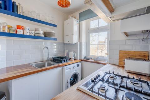 undefined, Streatham Common North, London, SW16