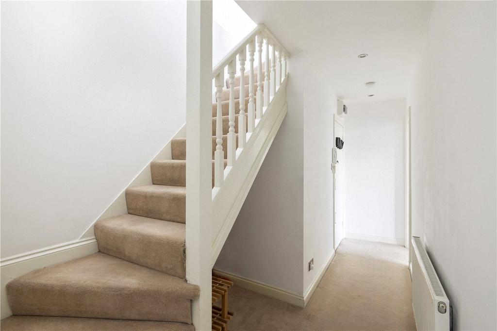 Hall/Stairs