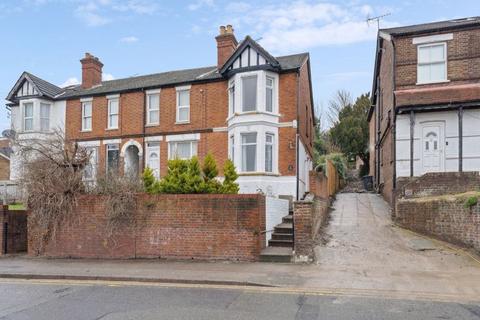 2 bedroom end of terrace house for sale, Totteridge Road, High Wycombe HP13