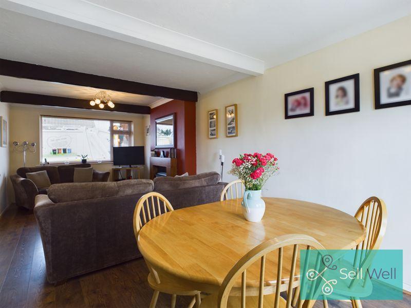 Dining Area/Lounge