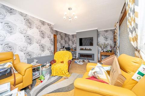 3 bedroom semi-detached villa for sale, Holly Road, Leven