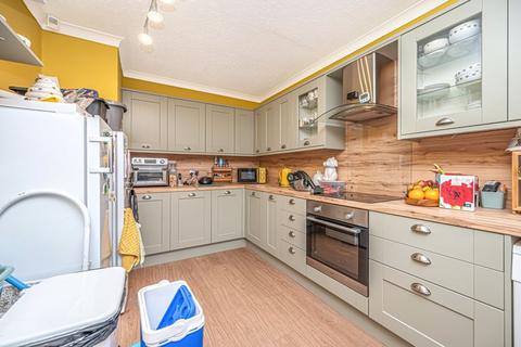 3 bedroom semi-detached villa for sale, Holly Road, Leven