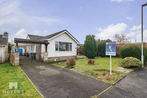 2 bedroom bungalow for sale, Merley Gardens, Wimborne, BH21 1TA