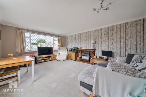 2 bedroom bungalow for sale, Merley Gardens, Wimborne, BH21 1TA