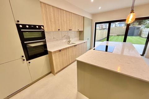 3 bedroom detached house for sale, Beaufort Road, Southbourne