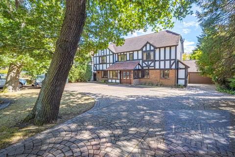 6 bedroom detached house for sale, Manor Road, Chigwell IG7