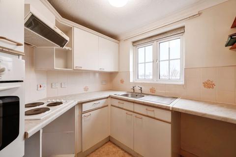 1 bedroom retirement property for sale, Queens Crescent, Southsea PO5