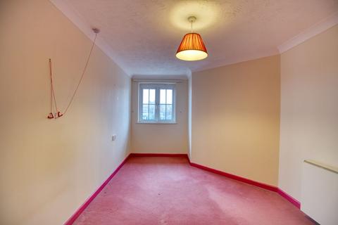 1 bedroom retirement property for sale, Queens Crescent, Southsea PO5