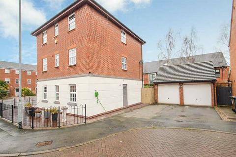 5 bedroom detached house for sale, Hewitt Close, Lichfield WS13