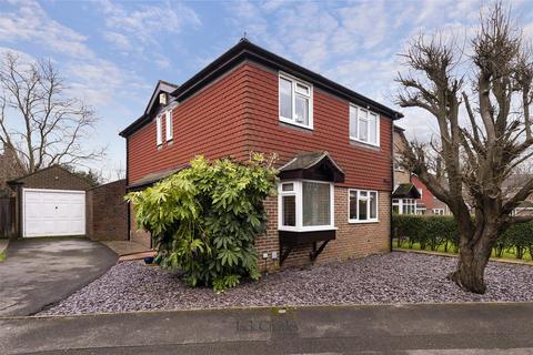 113 Douglas Road, Tonbridge, TN9 2UD