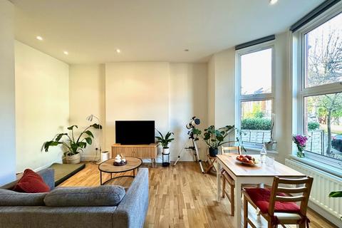 1 bedroom flat to rent, Skardu Road, Kilburn, NW2