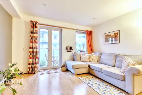 Flat 20, Eldon Court Slaney Road, Romford, RM1 3GN