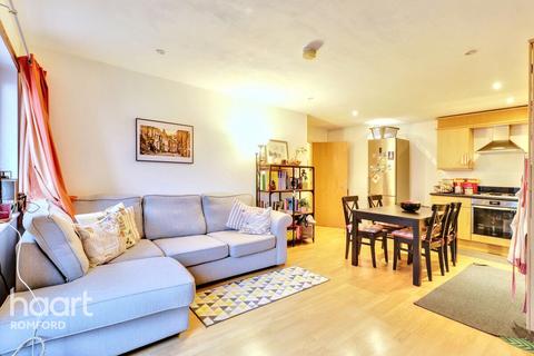 Flat 20, Eldon Court Slaney Road, Romford, RM1 3GN